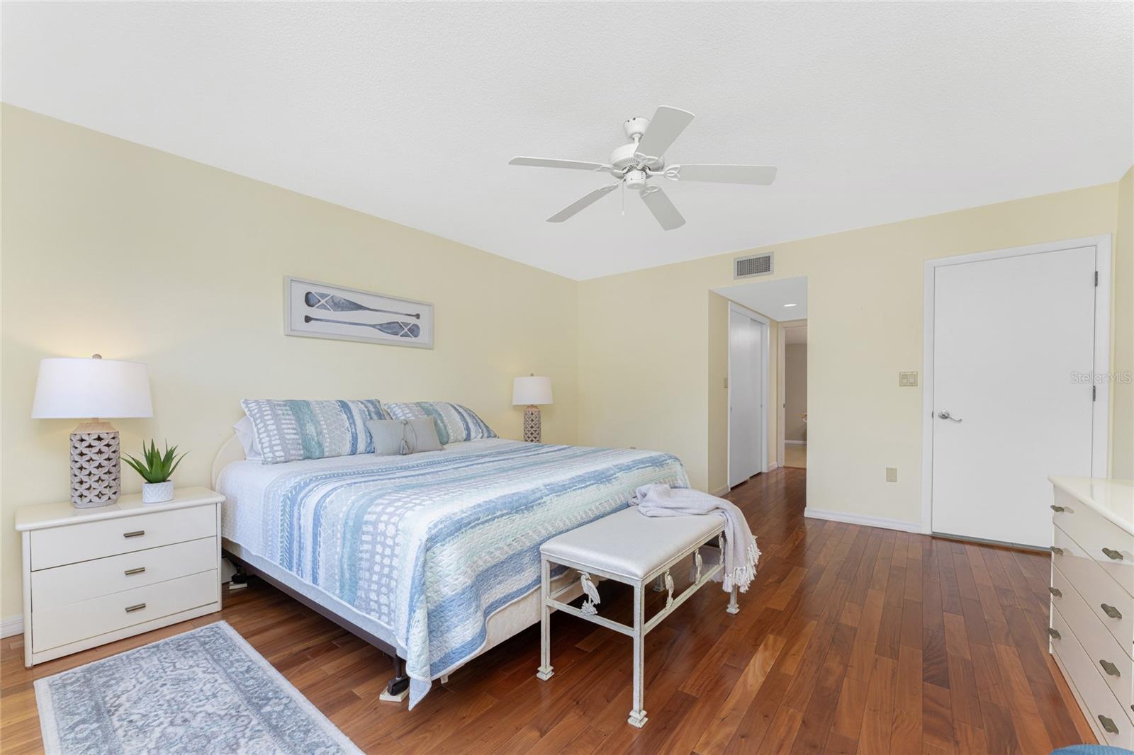 Image 20 of 51 For 3265 Sugarloaf Key Road 43b