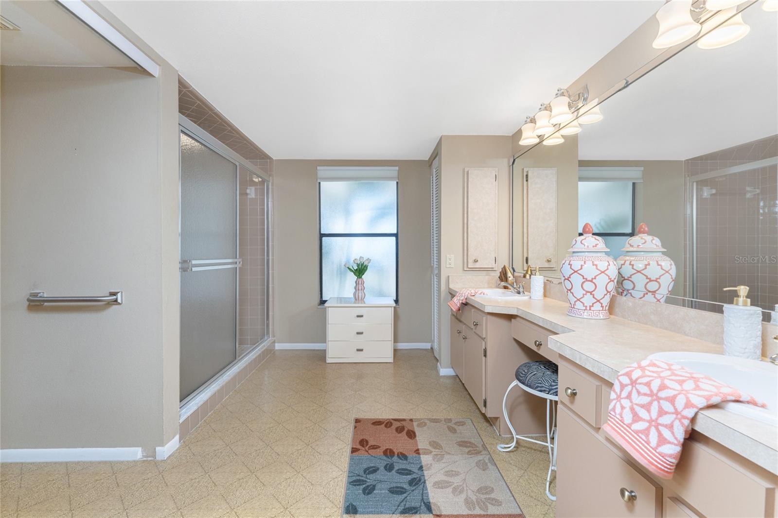 Image 21 of 51 For 3265 Sugarloaf Key Road 43b