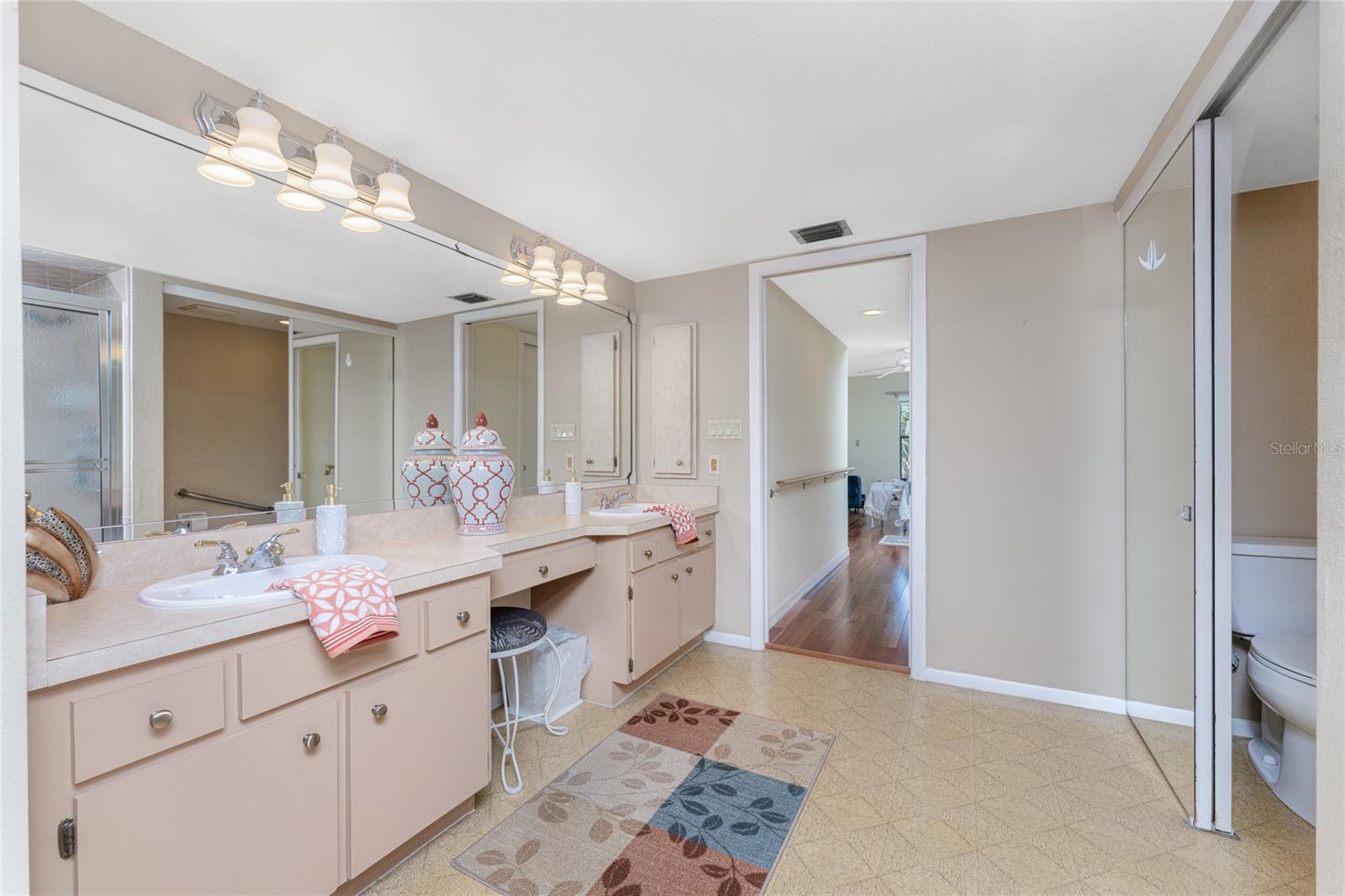 Image 22 of 51 For 3265 Sugarloaf Key Road 43b