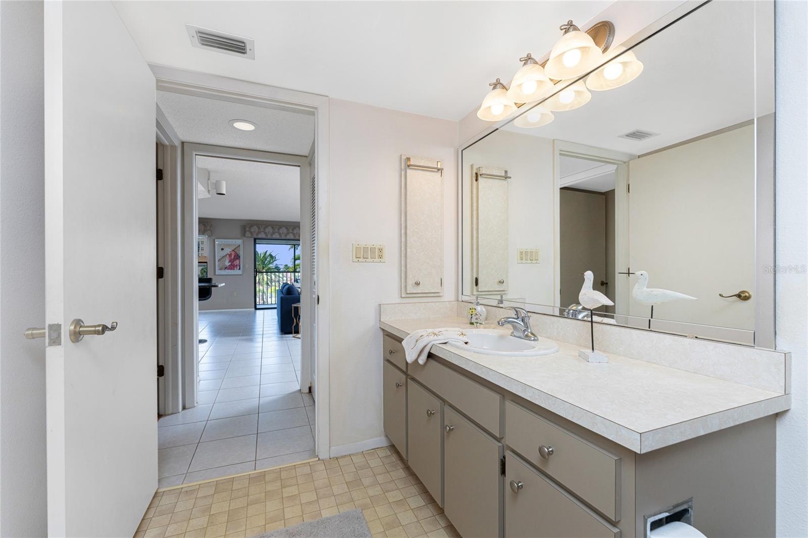 Image 27 of 51 For 3265 Sugarloaf Key Road 43b