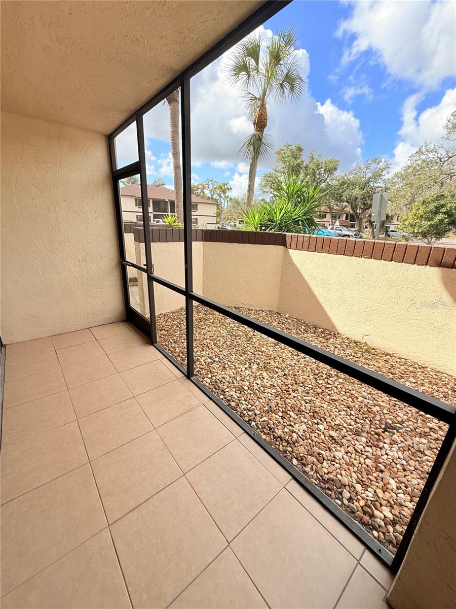 Image 16 of 35 For 19505 Quesada Avenue M107