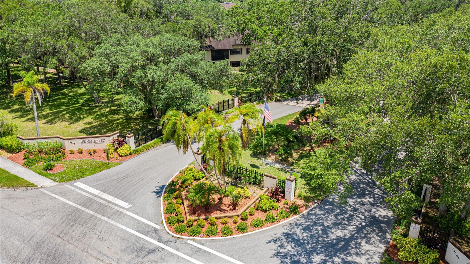 Image 2 of 35 For 19505 Quesada Avenue M107