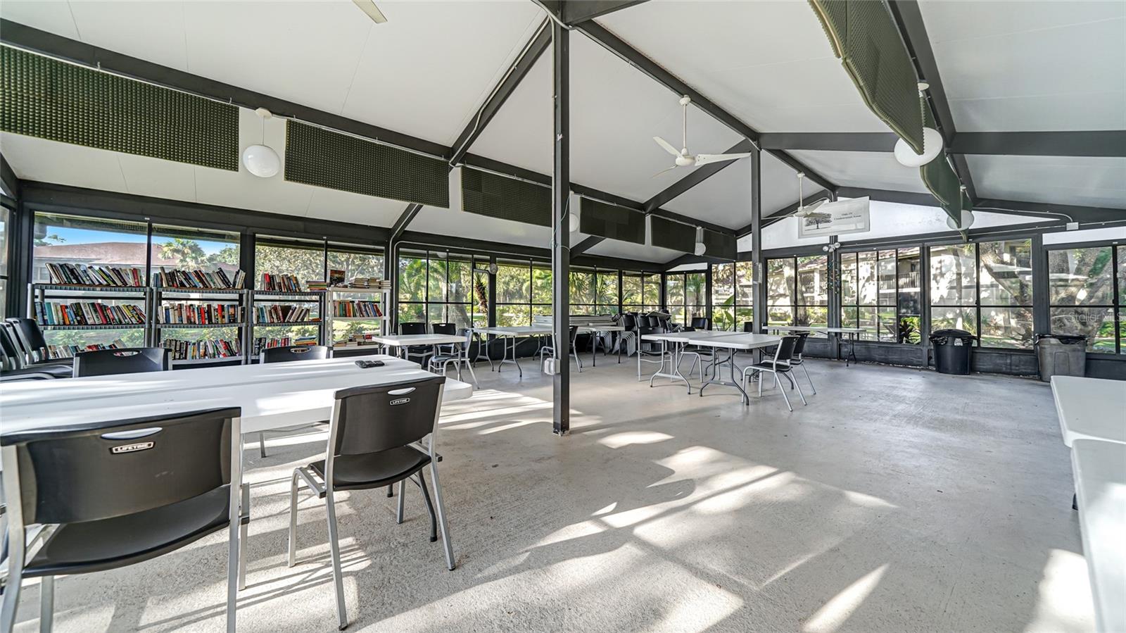 Image 22 of 35 For 19505 Quesada Avenue M107