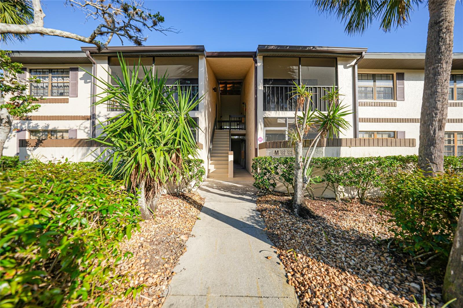 Image 33 of 35 For 19505 Quesada Avenue M107