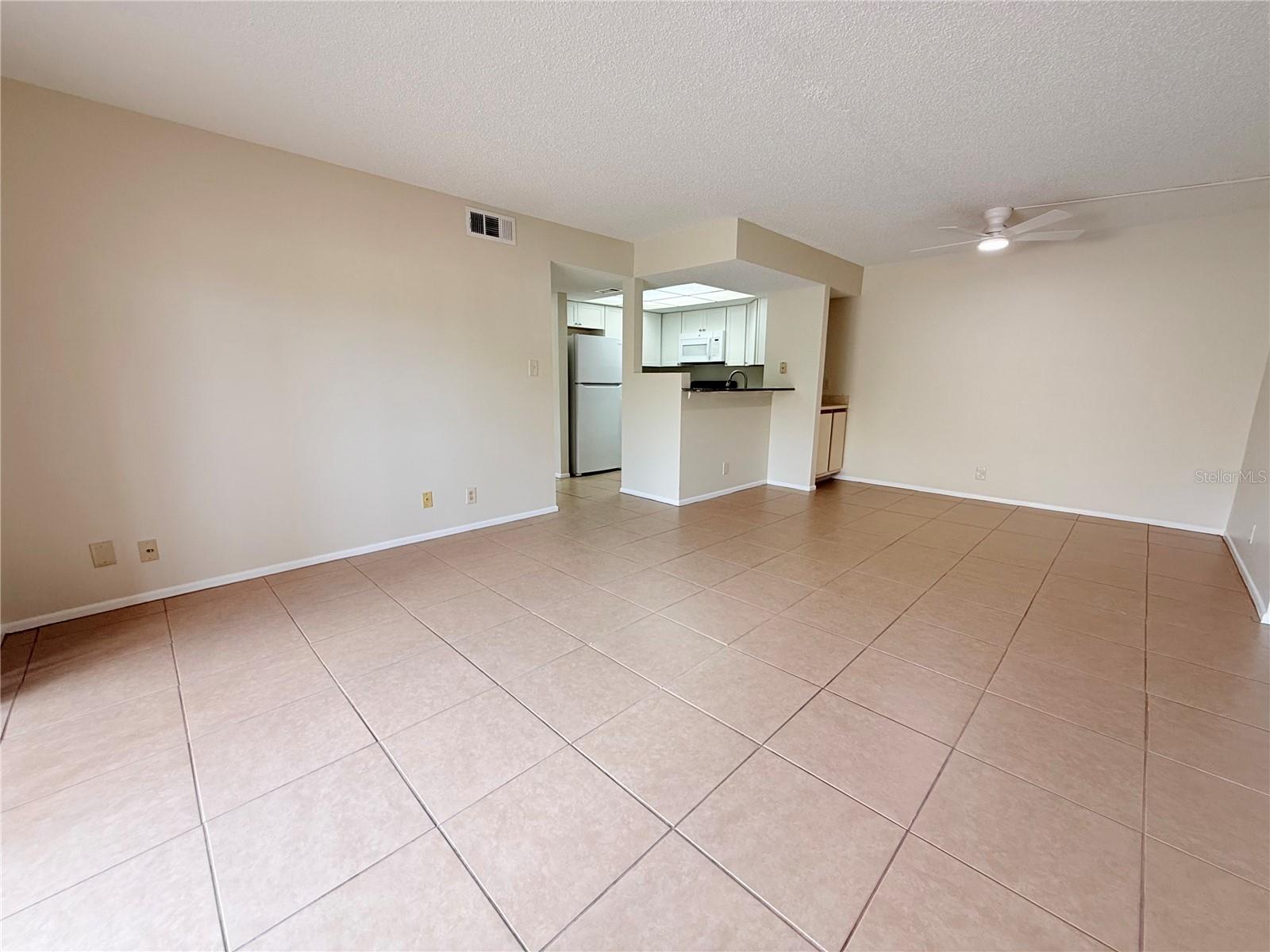 Image 7 of 35 For 19505 Quesada Avenue M107