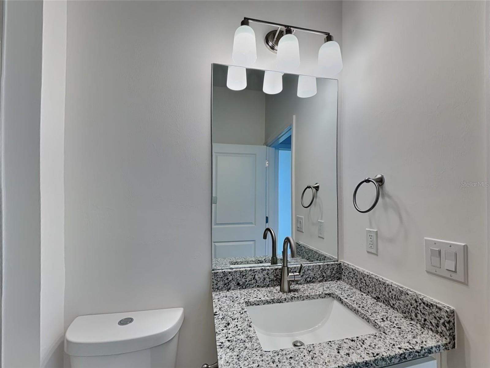 Image 16 of 18 For 17508 Waco Avenue