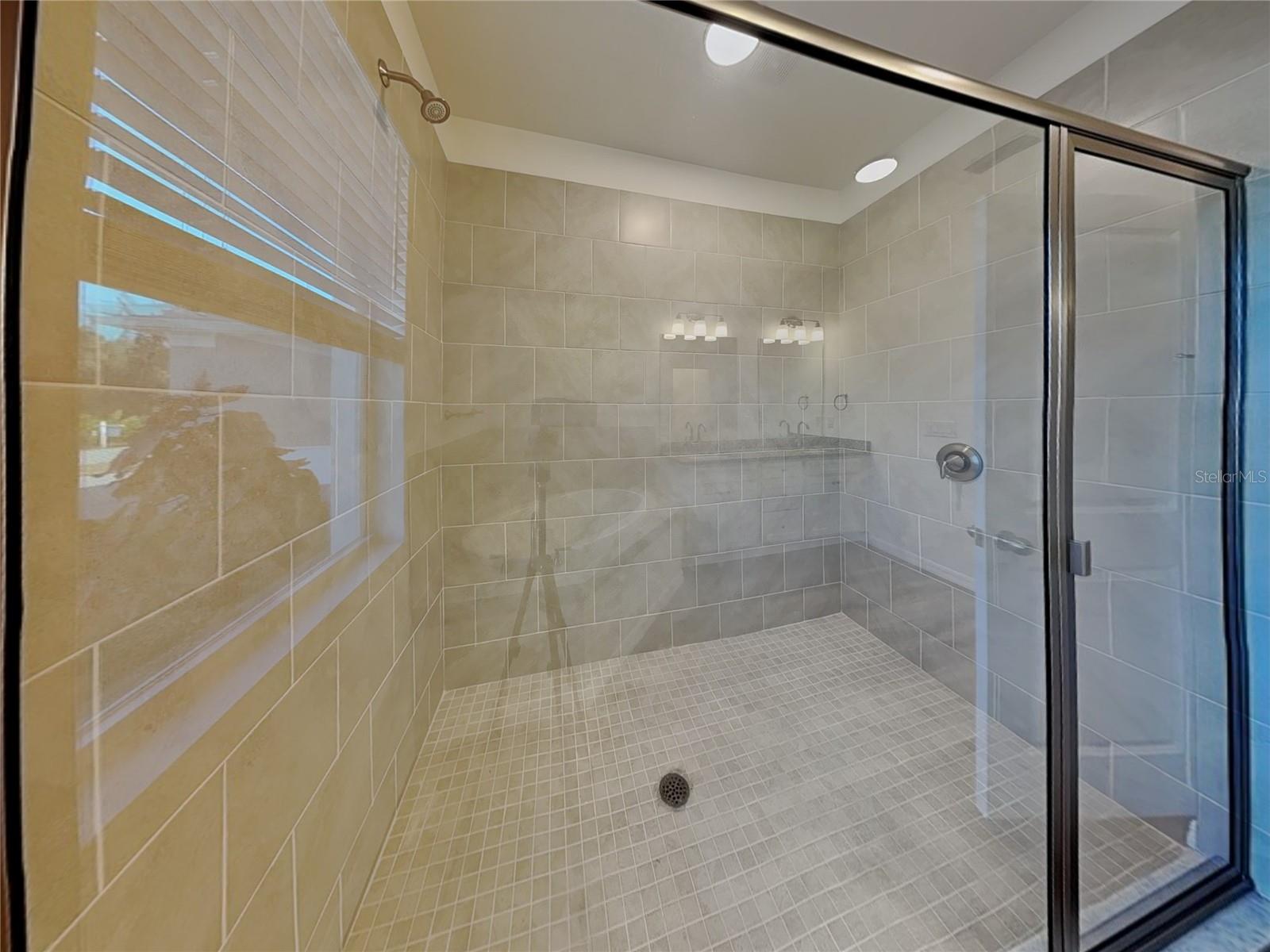 Image 8 of 18 For 17508 Waco Avenue