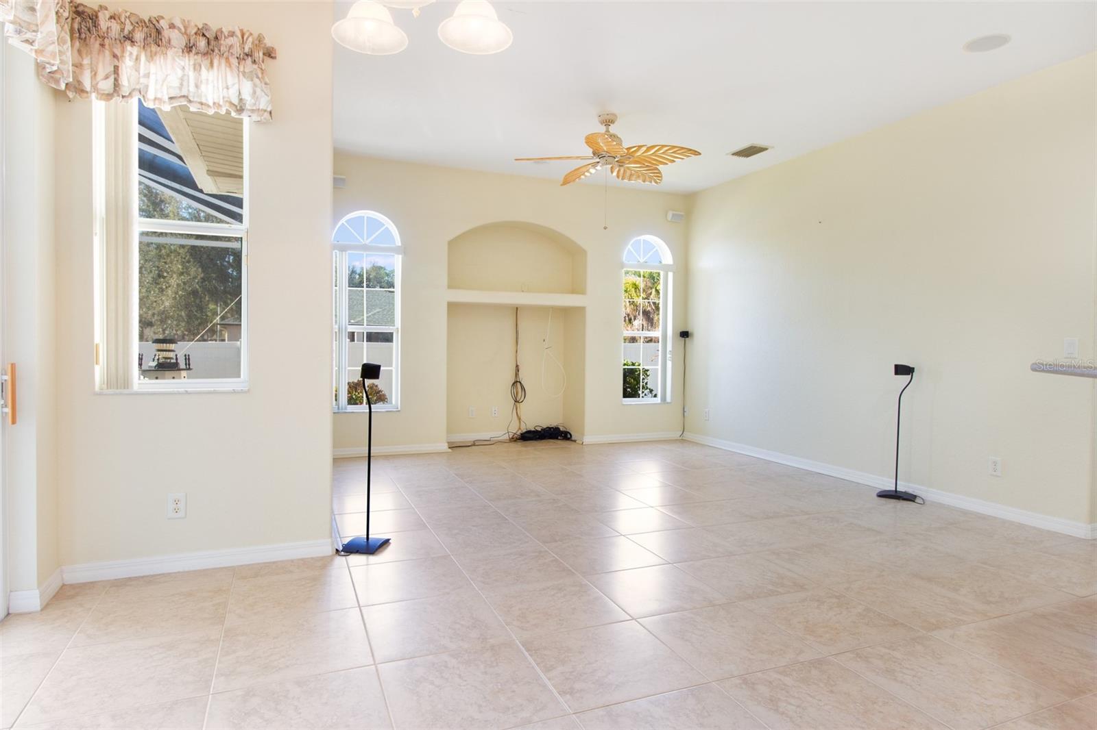 Image 20 of 44 For 1301 Marasco Lane