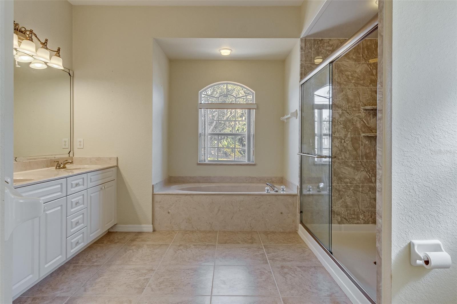 Image 24 of 44 For 1301 Marasco Lane