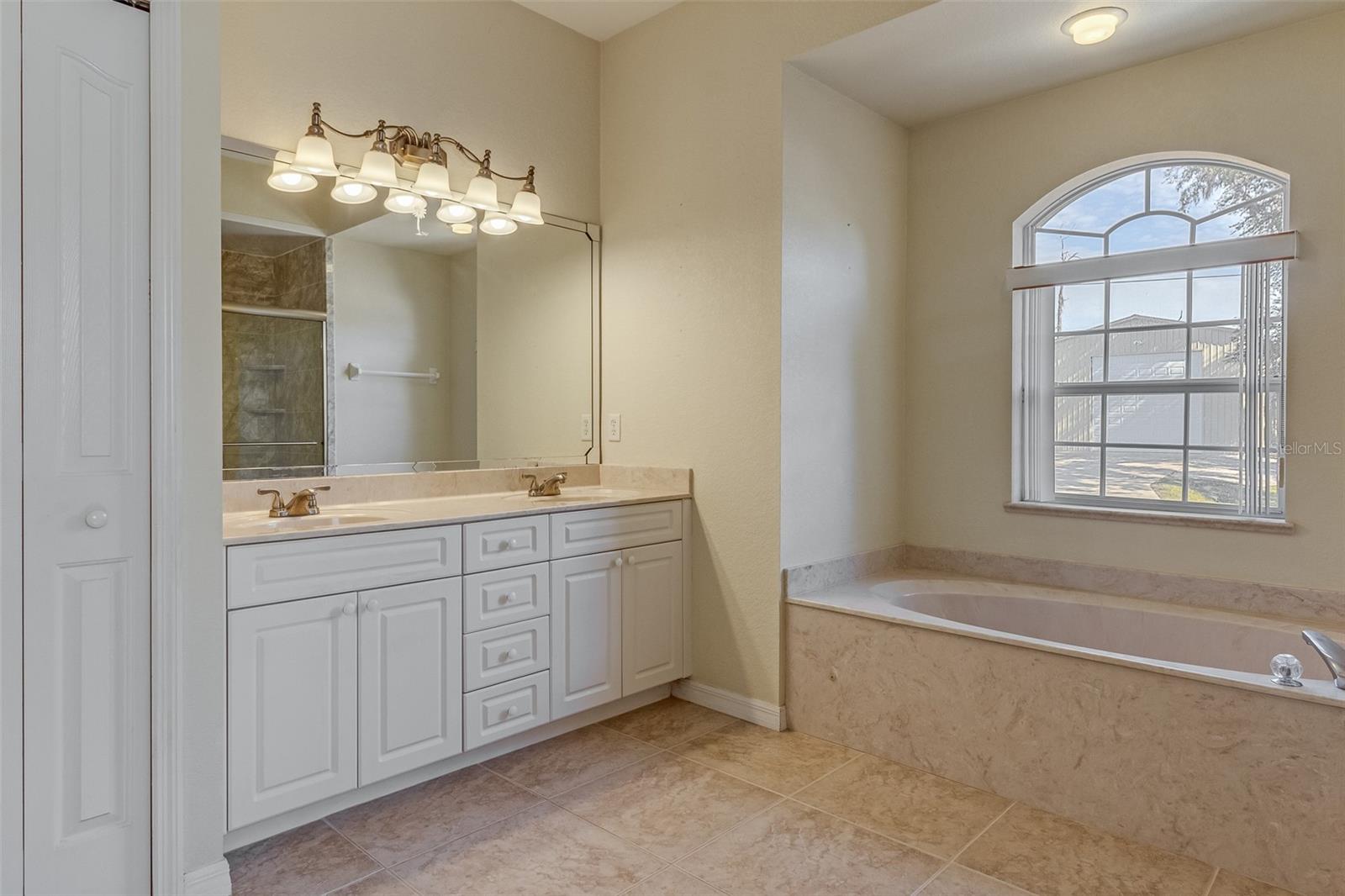 Image 25 of 44 For 1301 Marasco Lane