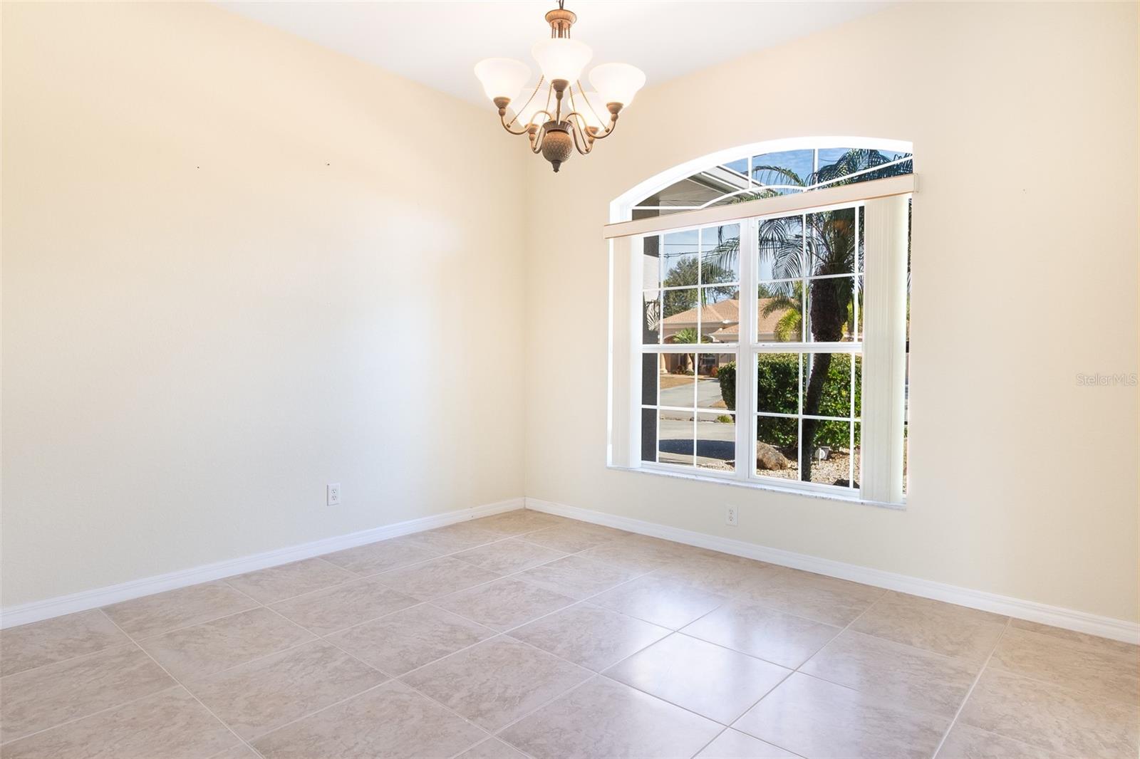 Image 9 of 44 For 1301 Marasco Lane