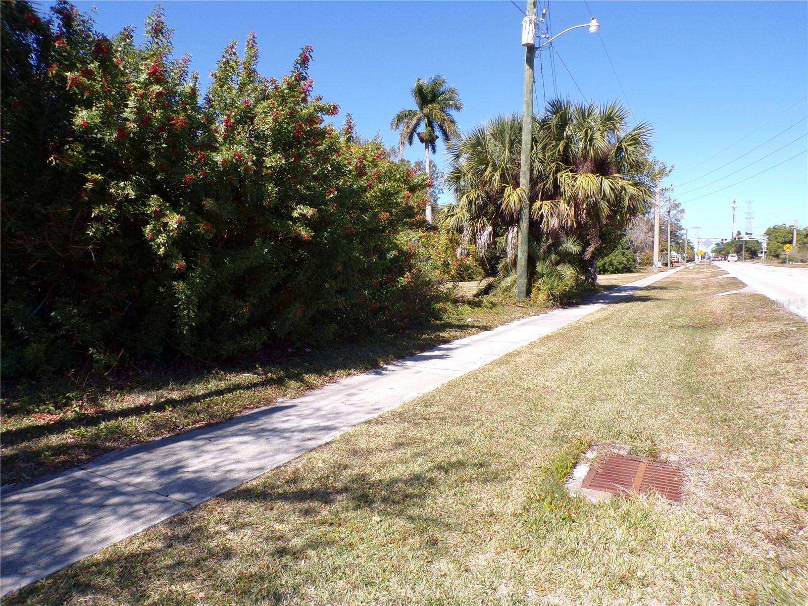 Image 13 of 31 For 711 Cooper Street