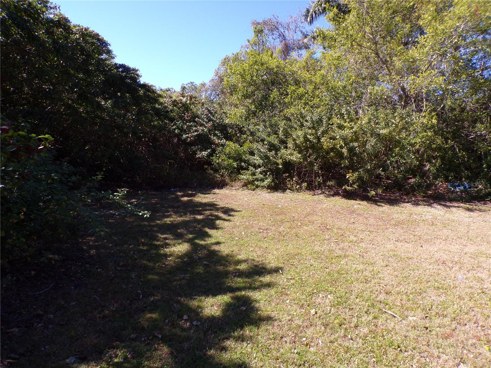 Image 17 of 31 For 711 Cooper Street