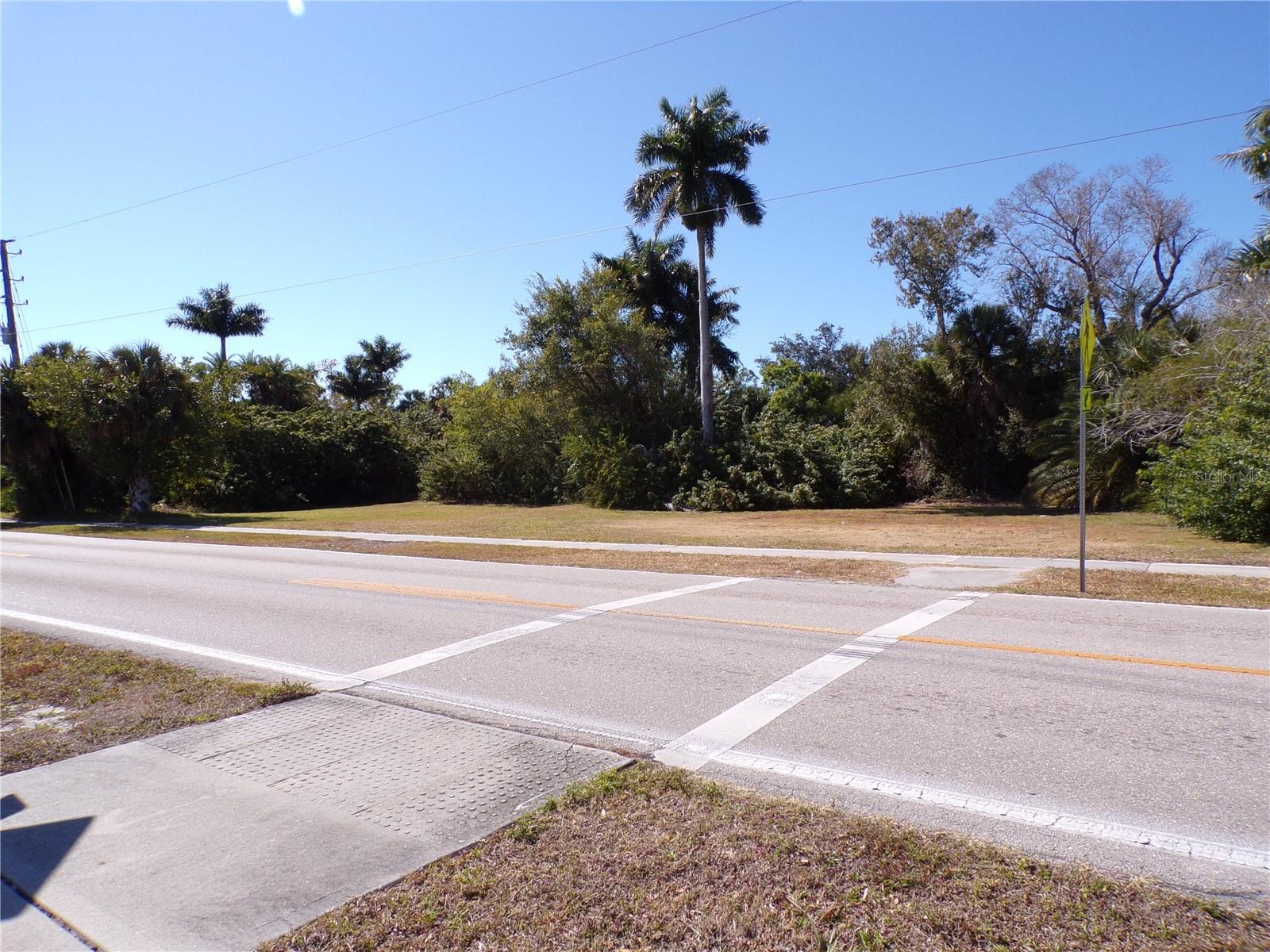 Image 25 of 31 For 711 Cooper Street