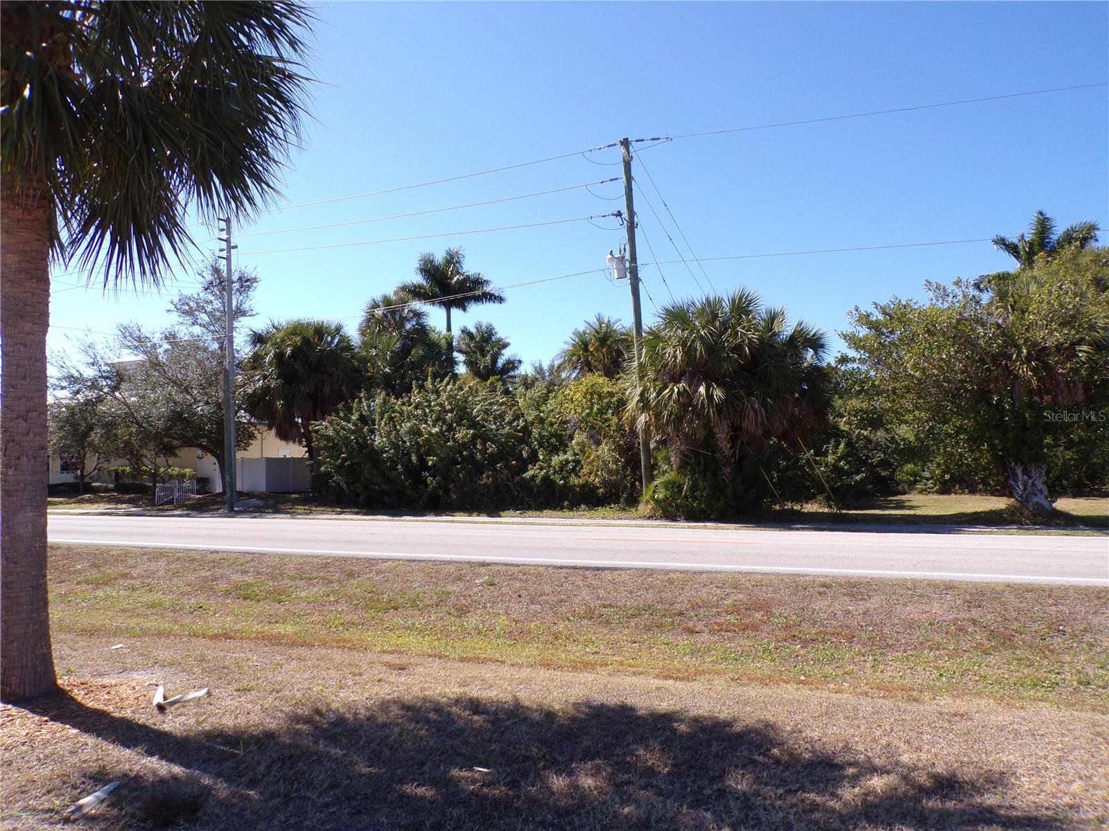 Image 27 of 31 For 711 Cooper Street