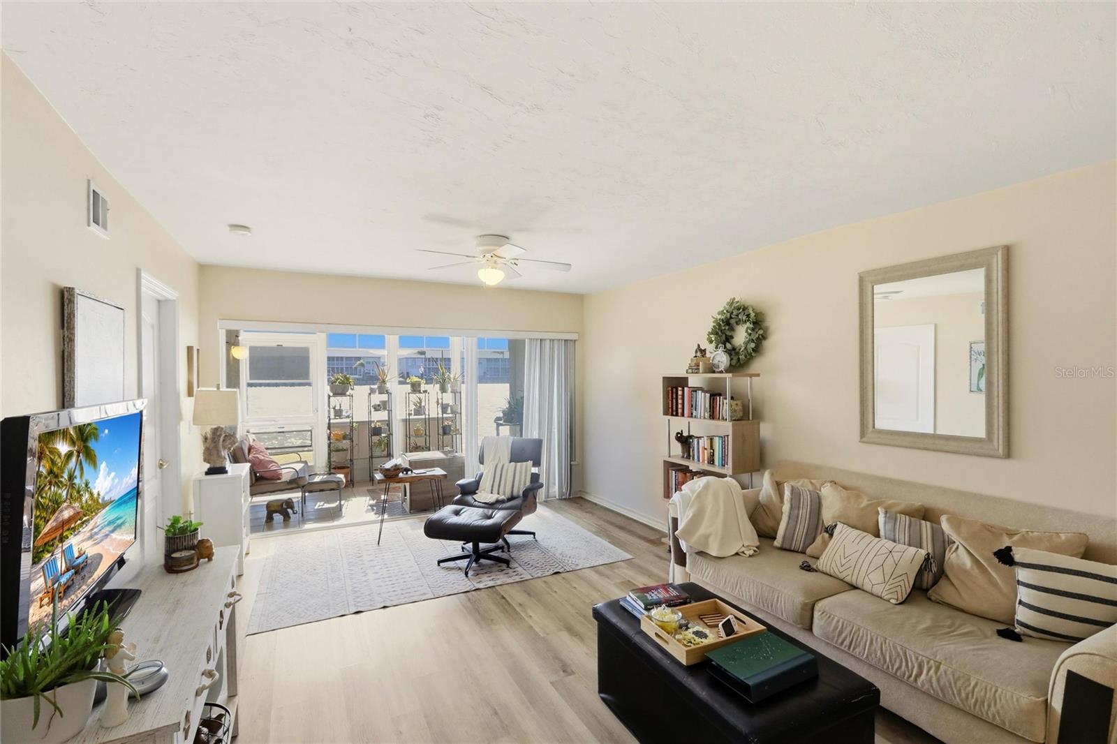 Image 9 of 32 For 11644 Egret Circle 1701