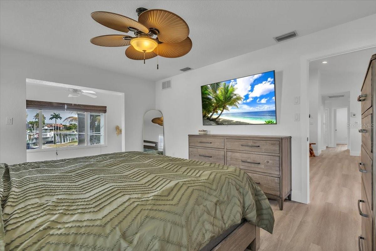 Image 16 of 48 For 840 Via Tunis