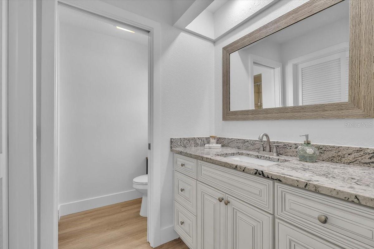 Image 19 of 48 For 840 Via Tunis