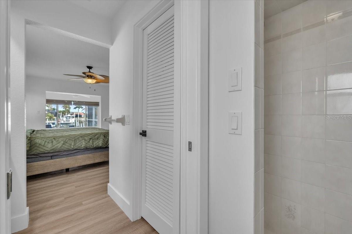 Image 20 of 48 For 840 Via Tunis