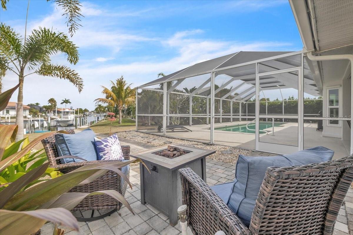 Image 34 of 48 For 840 Via Tunis