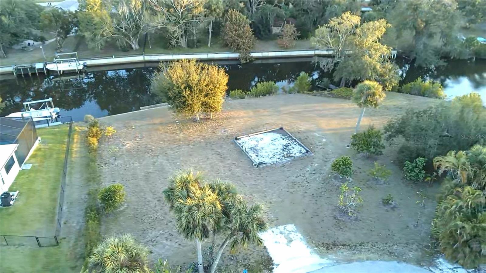 Image 4 of 18 For 5605 Oakview Lane