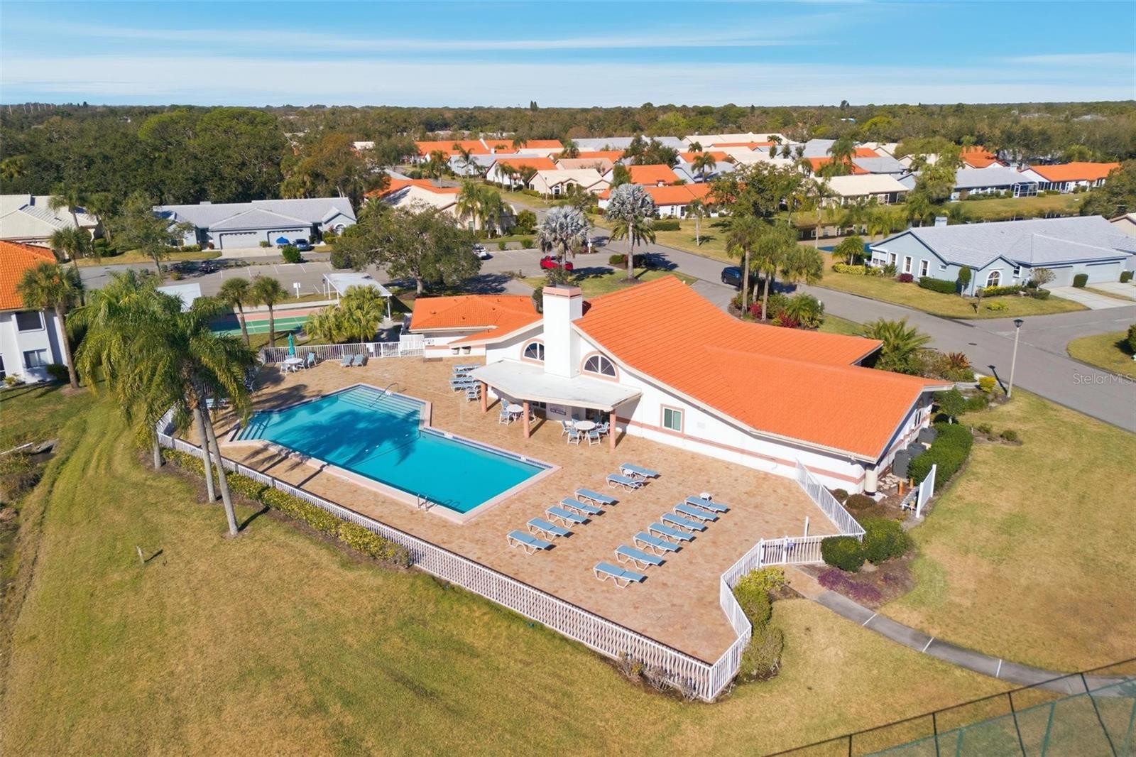 Image 4 of 47 For 4132 Salernes Avenue 3095