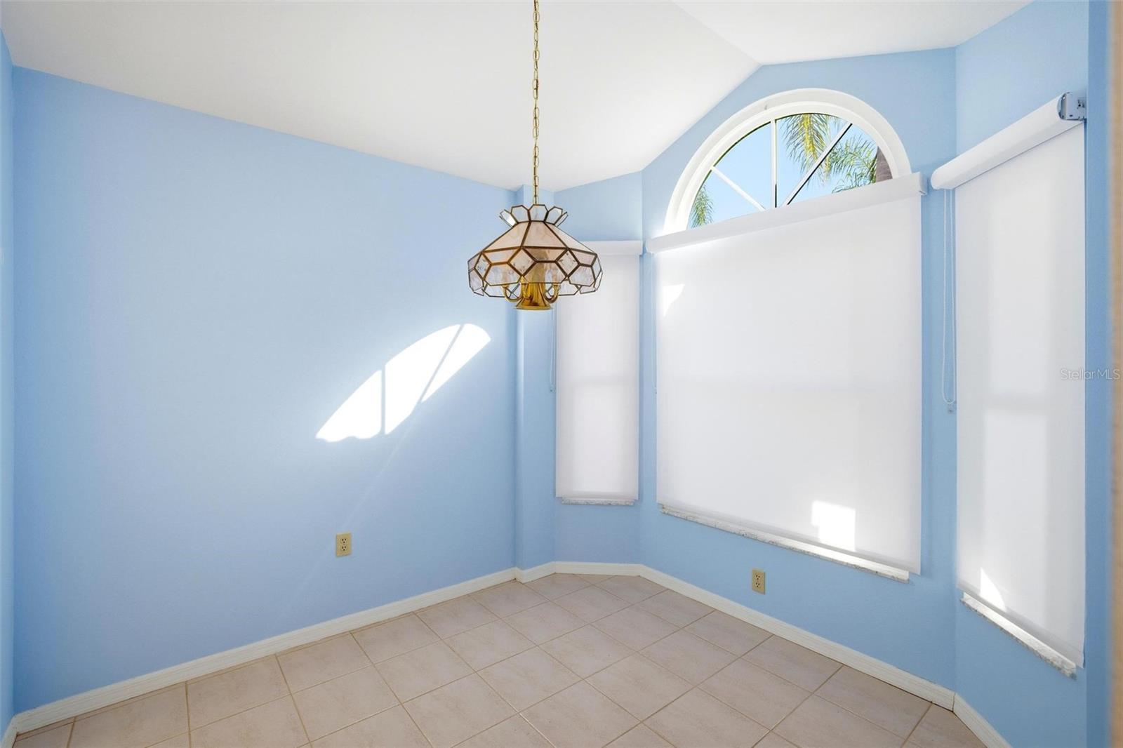 Image 6 of 47 For 4132 Salernes Avenue 3095