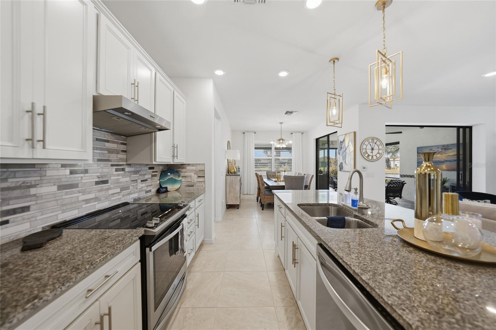 Image 8 of 60 For 13351 Esposito Street