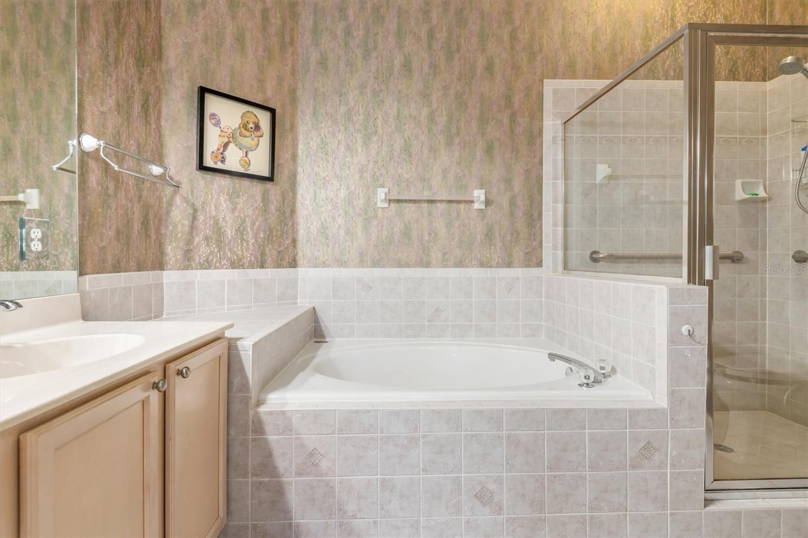 Image 27 of 52 For 3322 Grand Vista Court 203