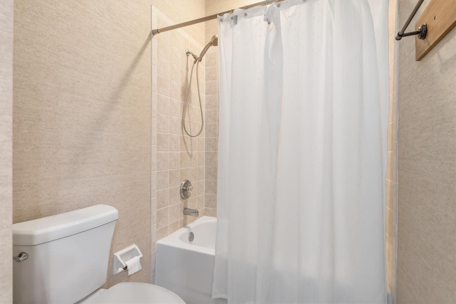 Image 30 of 52 For 3322 Grand Vista Court 203