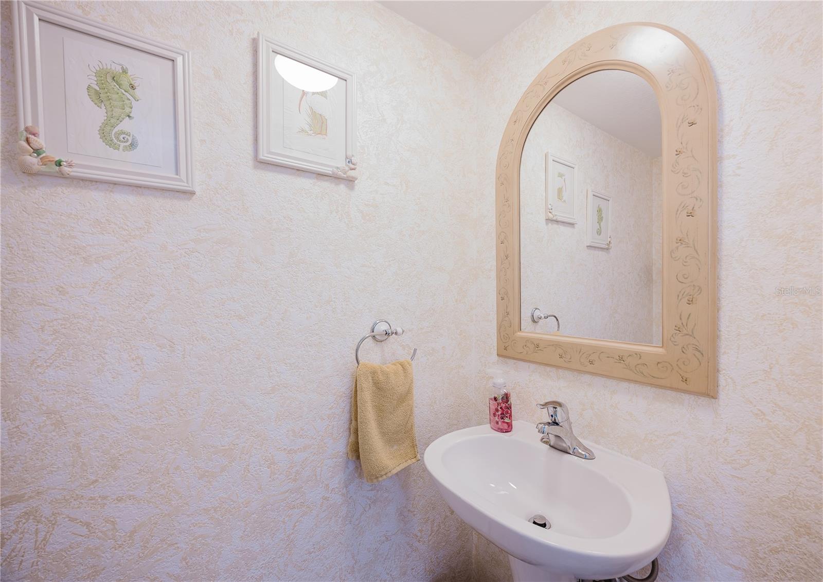 Image 17 of 33 For 26282 Rampart Boulevard 204