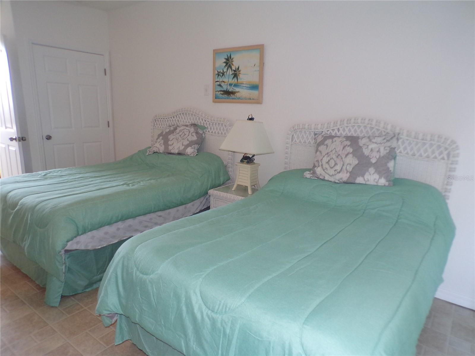 Image 21 of 32 For 27097 Omni Lane