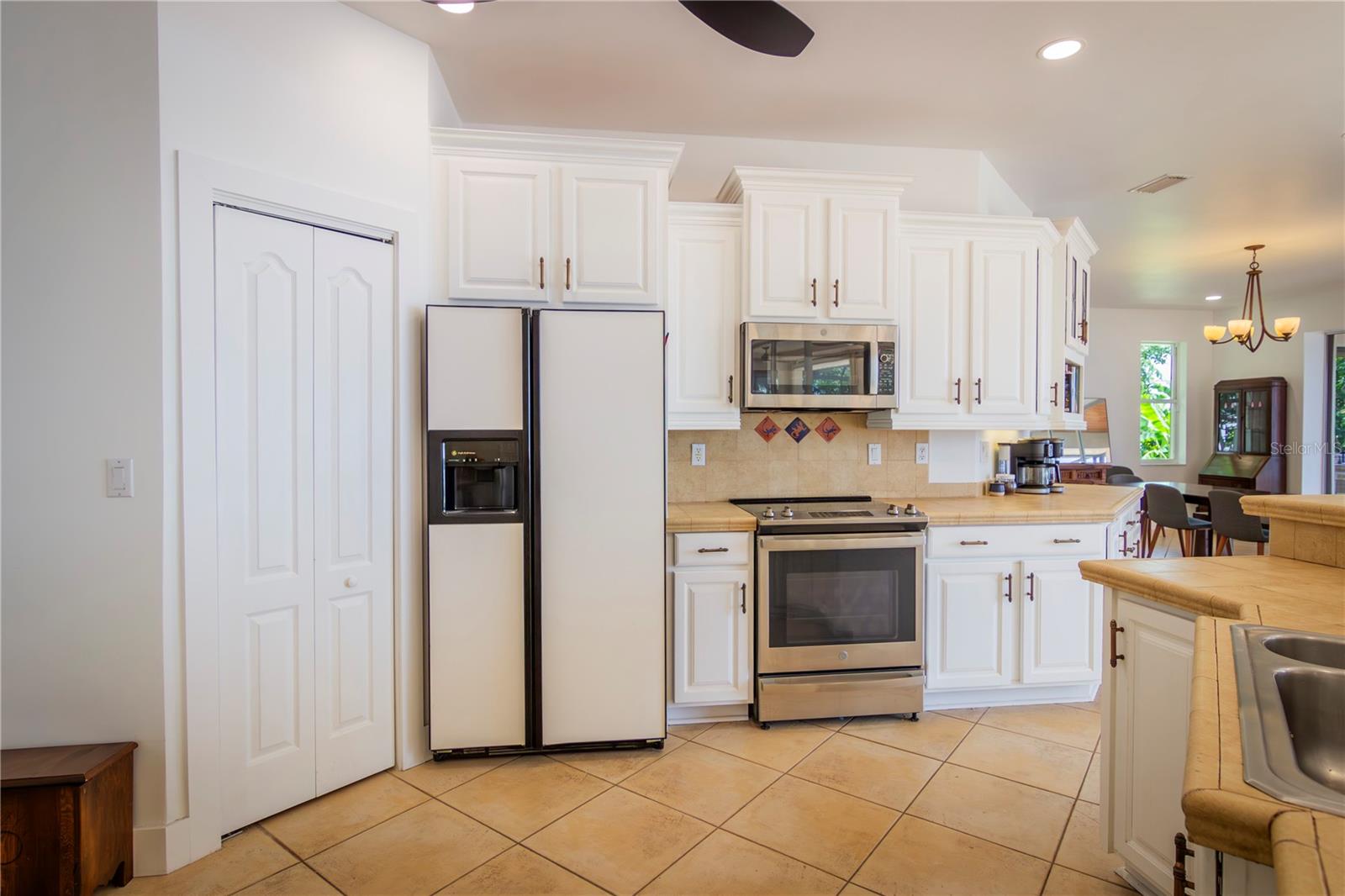 Image 10 of 63 For 3656 Peace River Drive