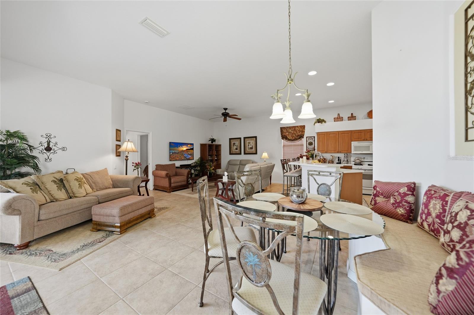 Image 11 of 33 For 1923 Coconut Palm Circle