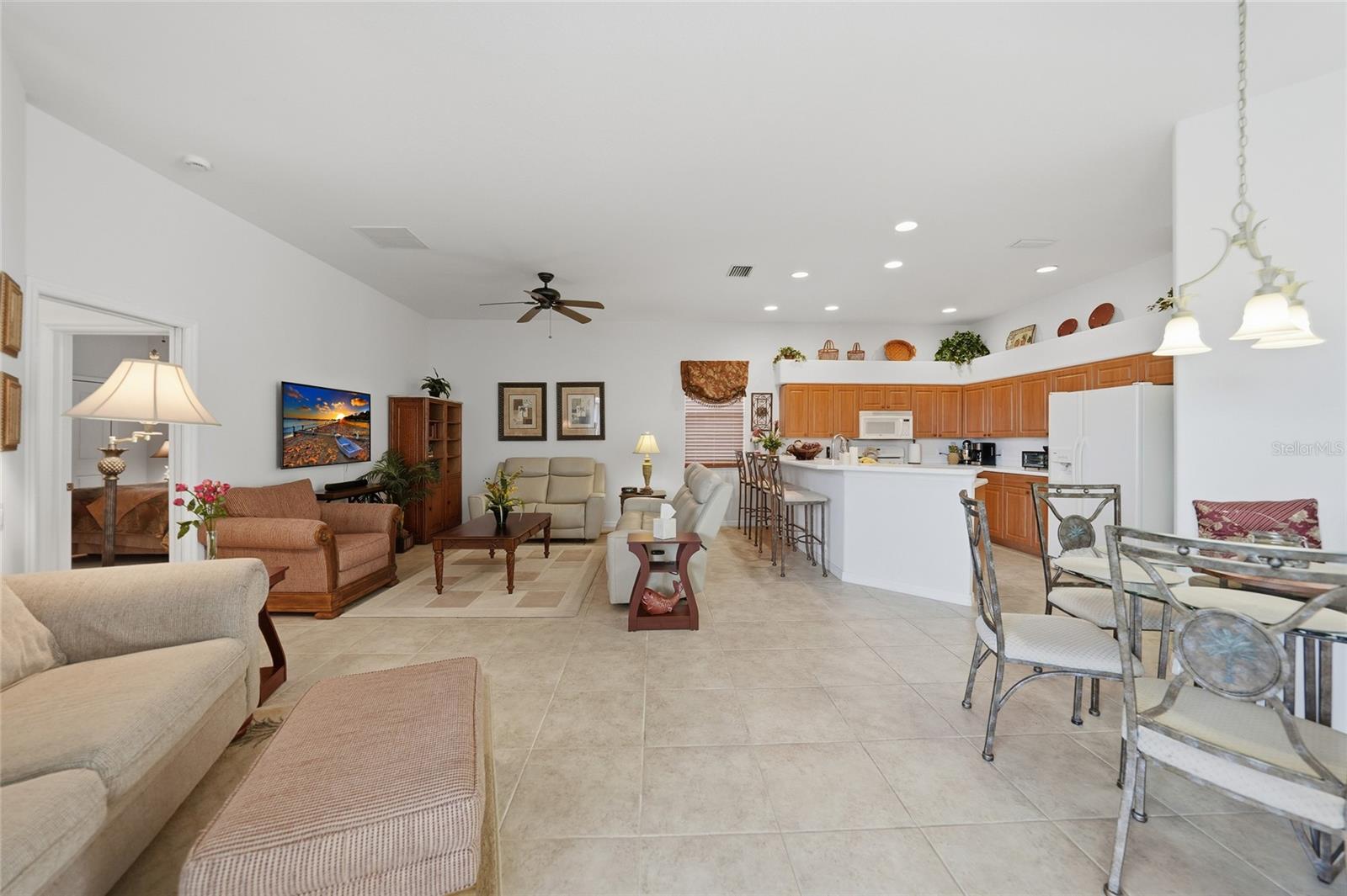 Image 12 of 33 For 1923 Coconut Palm Circle