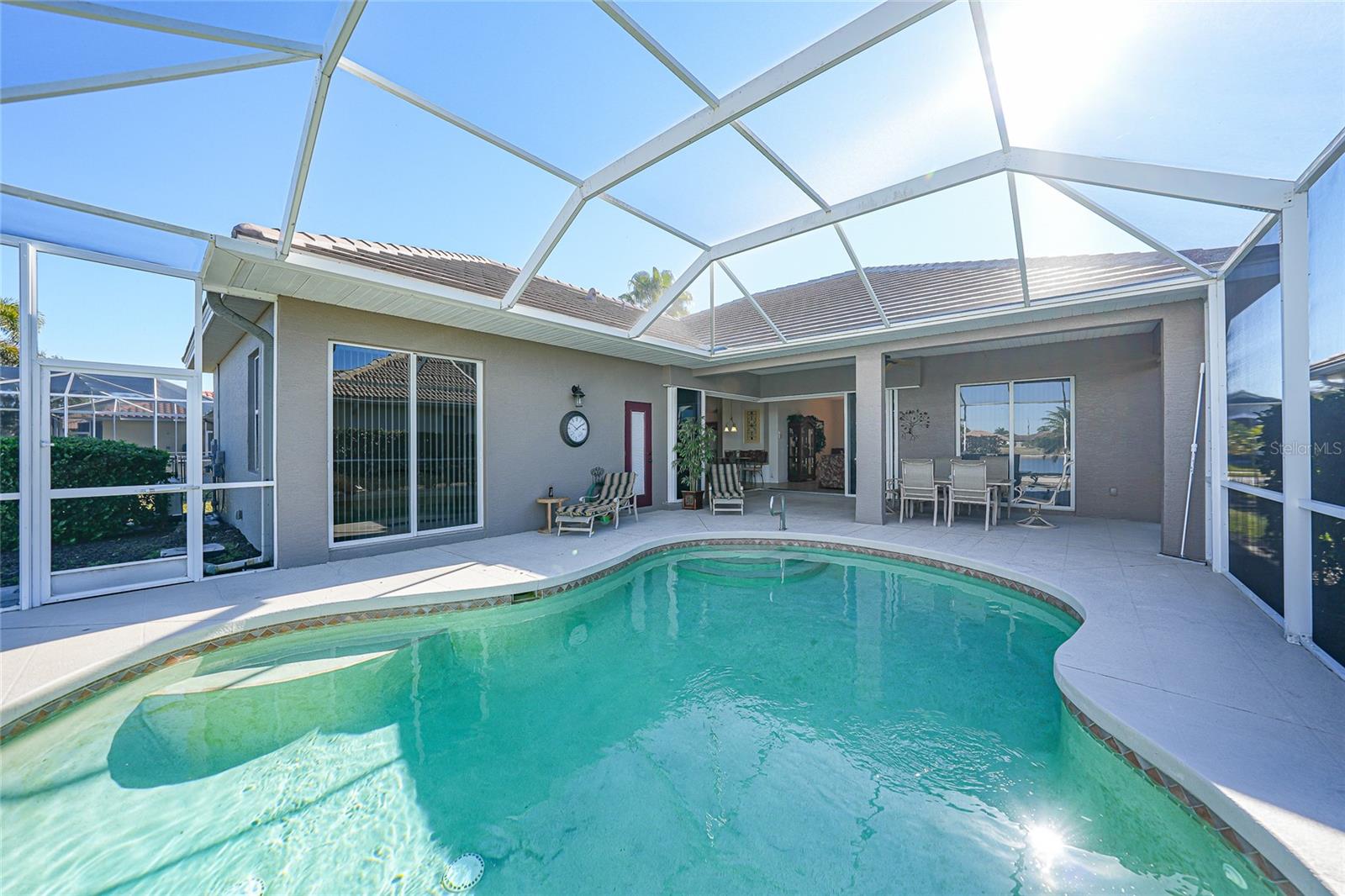 Image 25 of 33 For 1923 Coconut Palm Circle