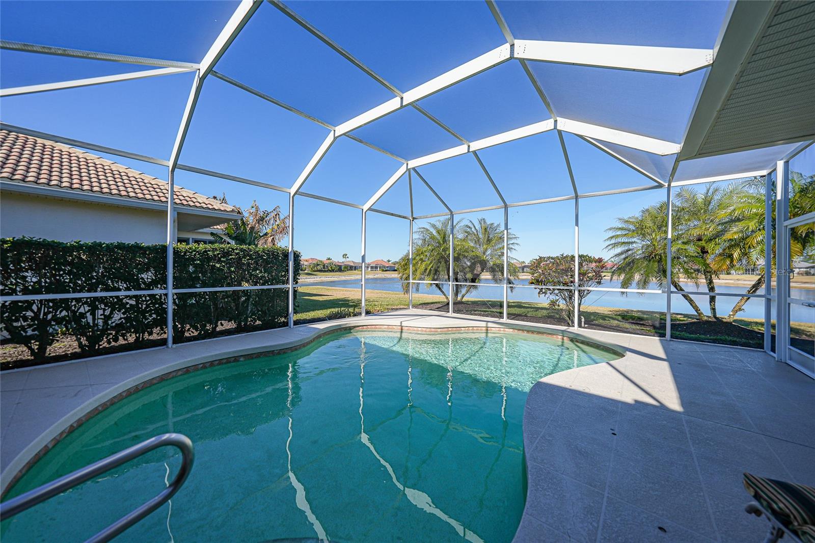 Image 28 of 33 For 1923 Coconut Palm Circle