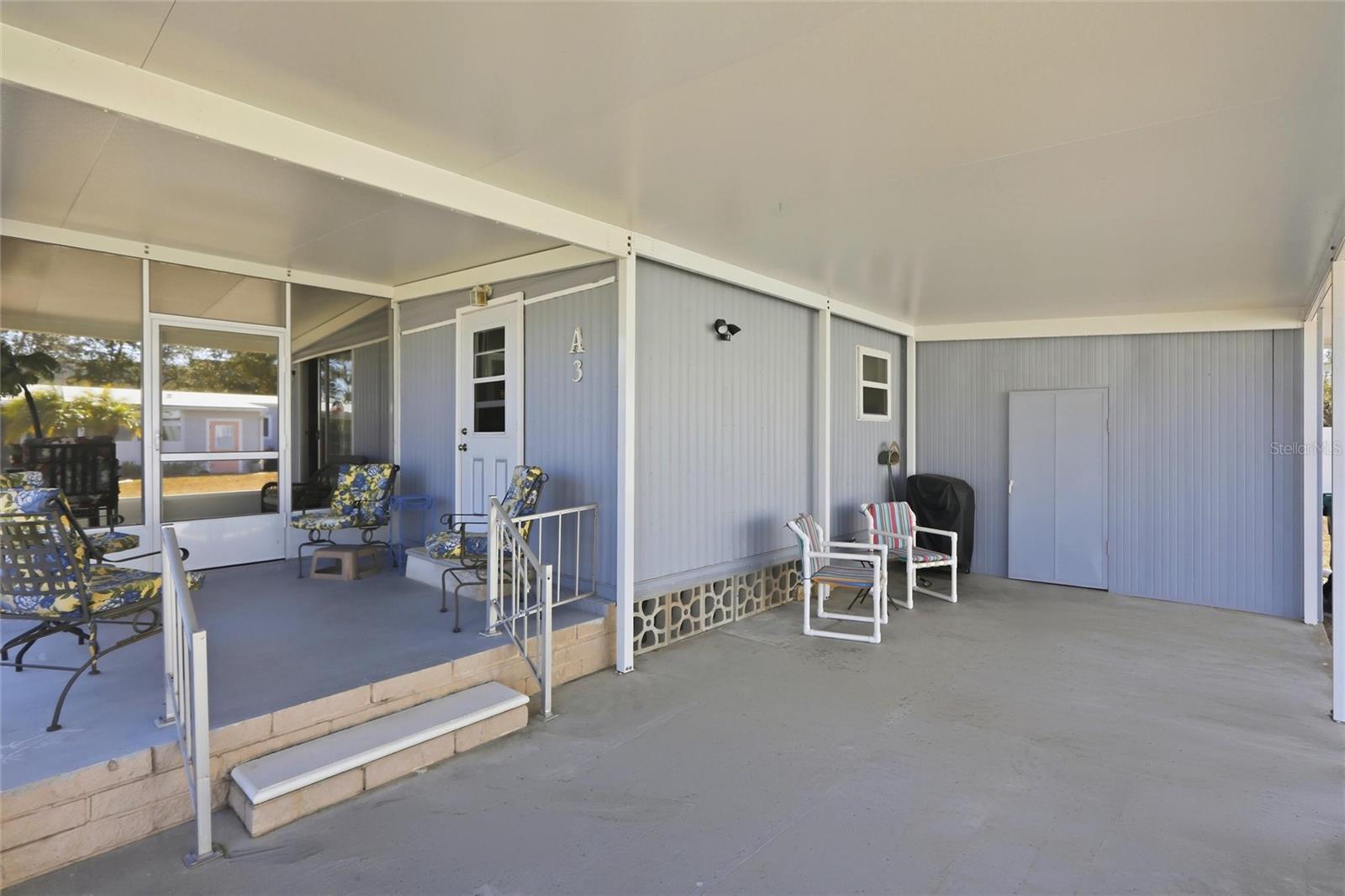 Image 19 of 29 For 3 Mockingbird  A3