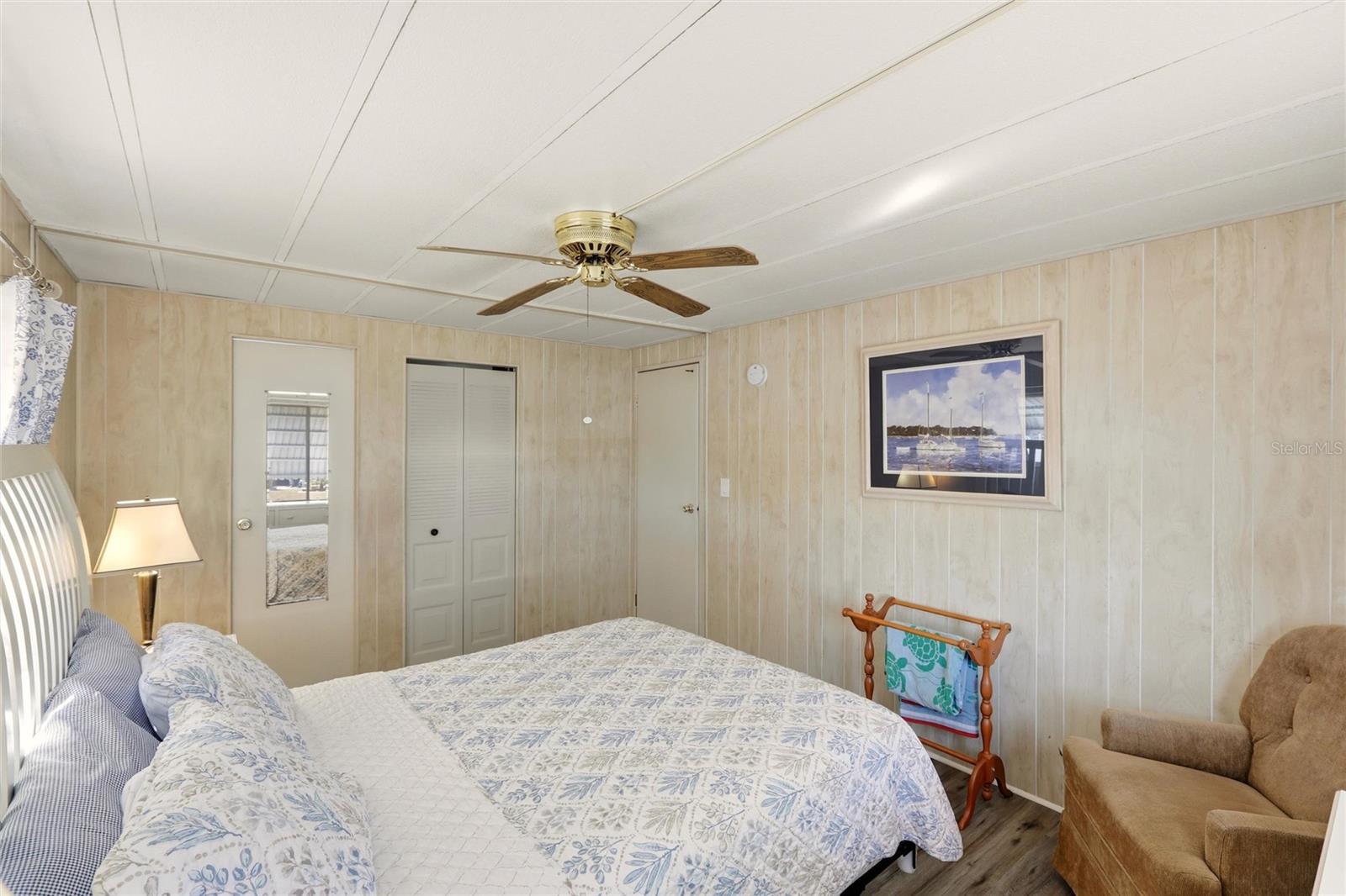 Image 27 of 29 For 3 Mockingbird  A3