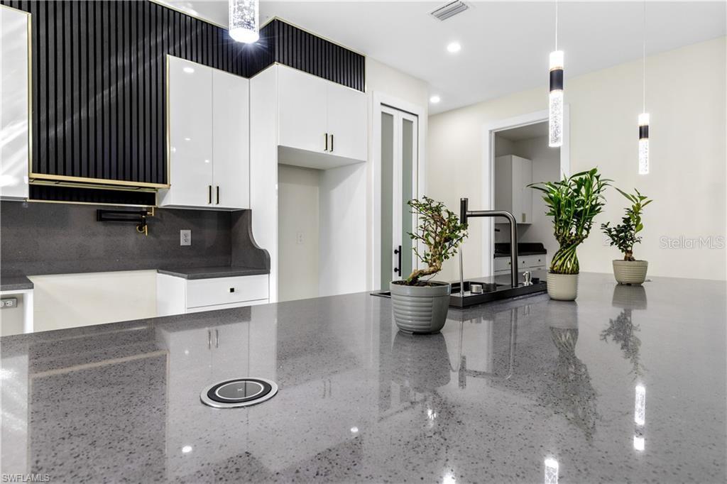 Image 15 of 43 For 26049 Cuneo Road