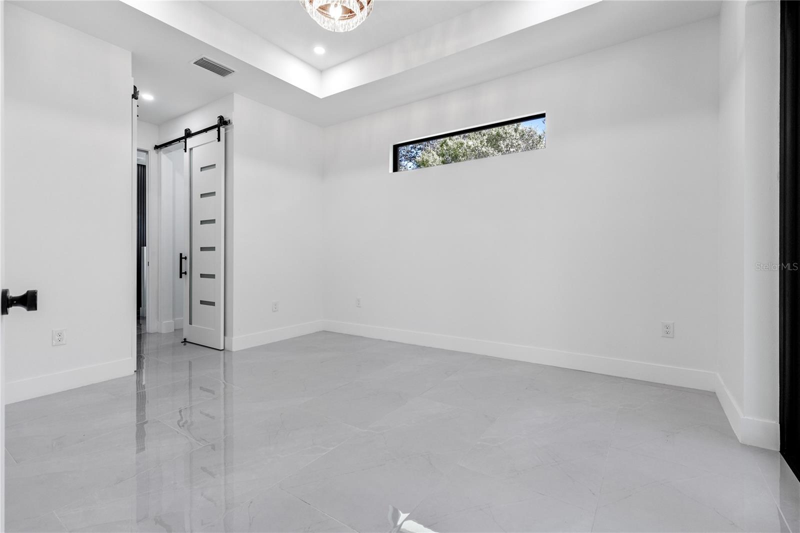 Image 21 of 43 For 26049 Cuneo Road