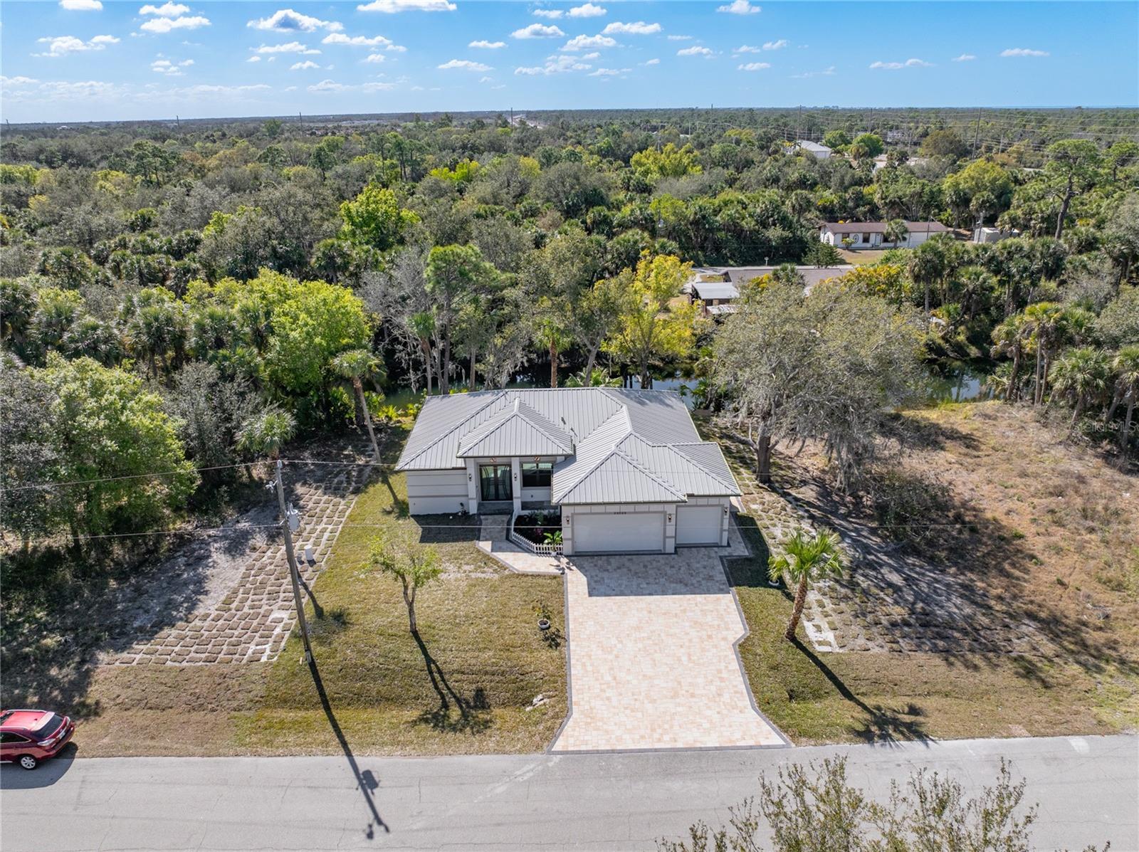 Image 4 of 43 For 26049 Cuneo Road