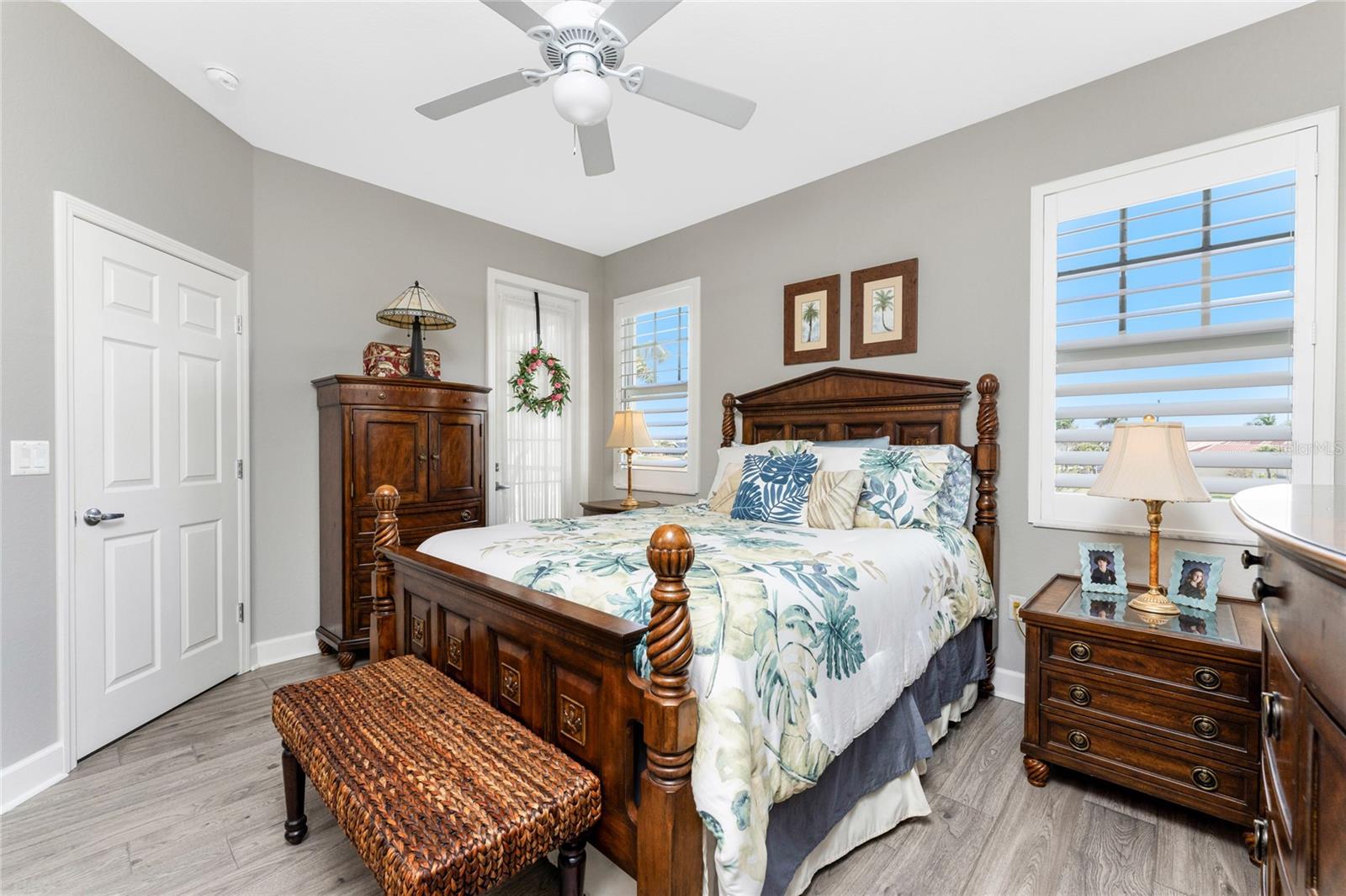 Image 22 of 52 For 17094 Acapulco Road 321