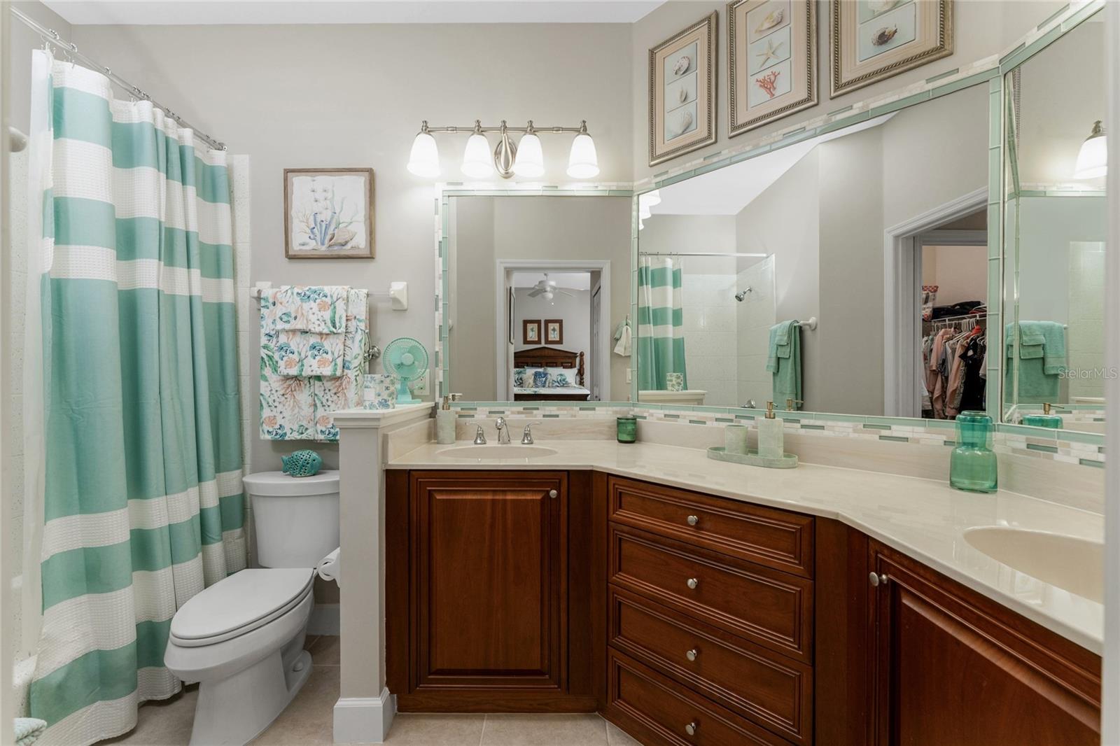 Image 25 of 52 For 17094 Acapulco Road 321