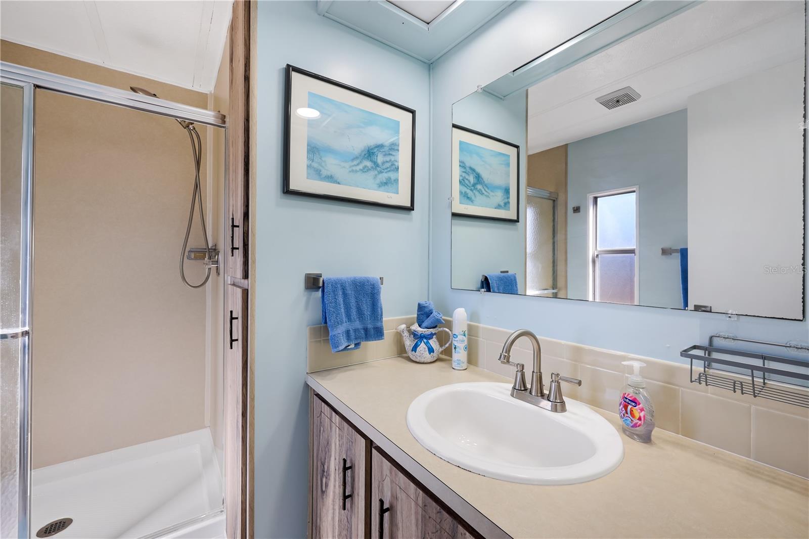 Image 22 of 80 For 2100 Kings Highway 761