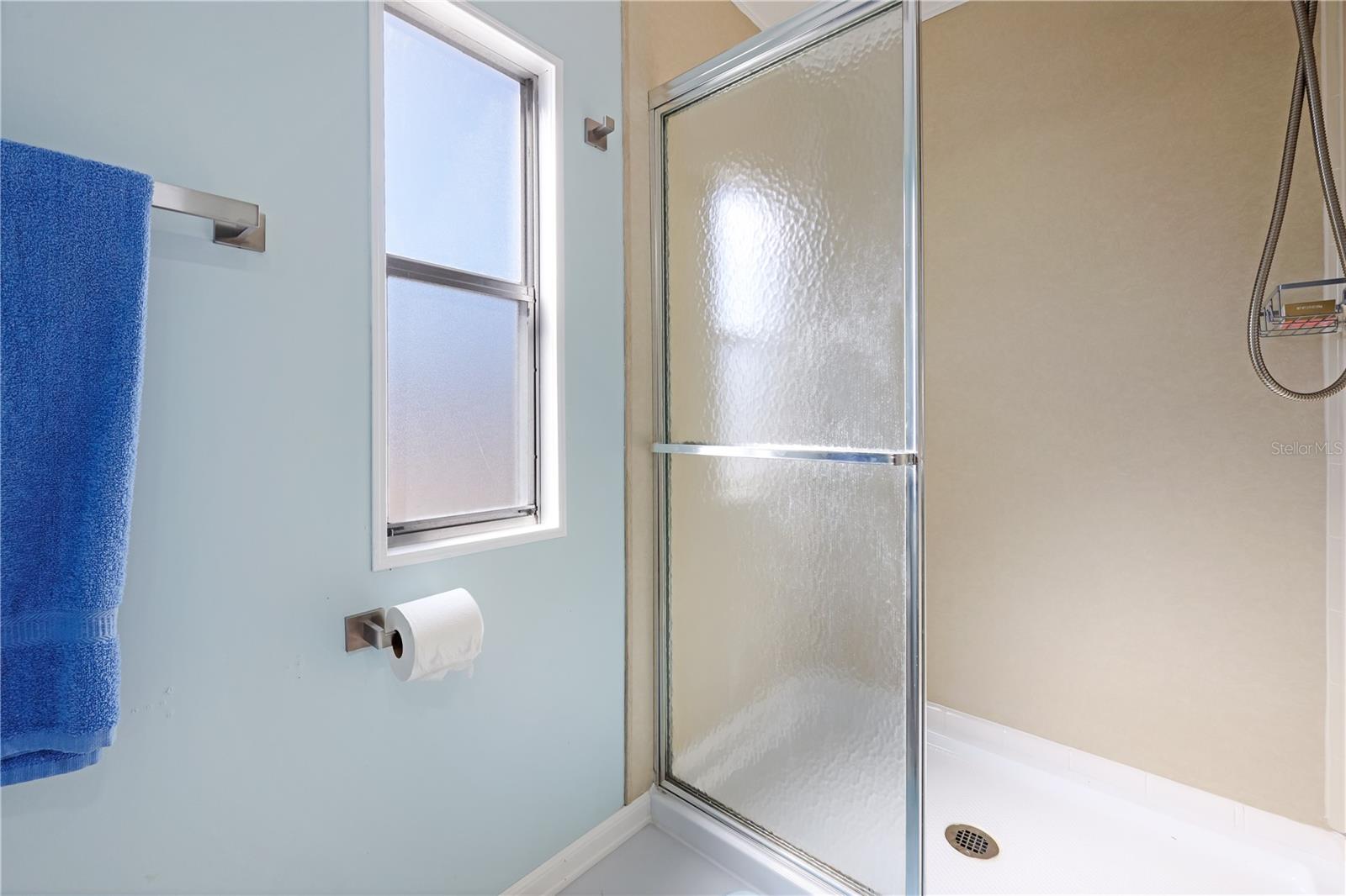 Image 23 of 80 For 2100 Kings Highway 761