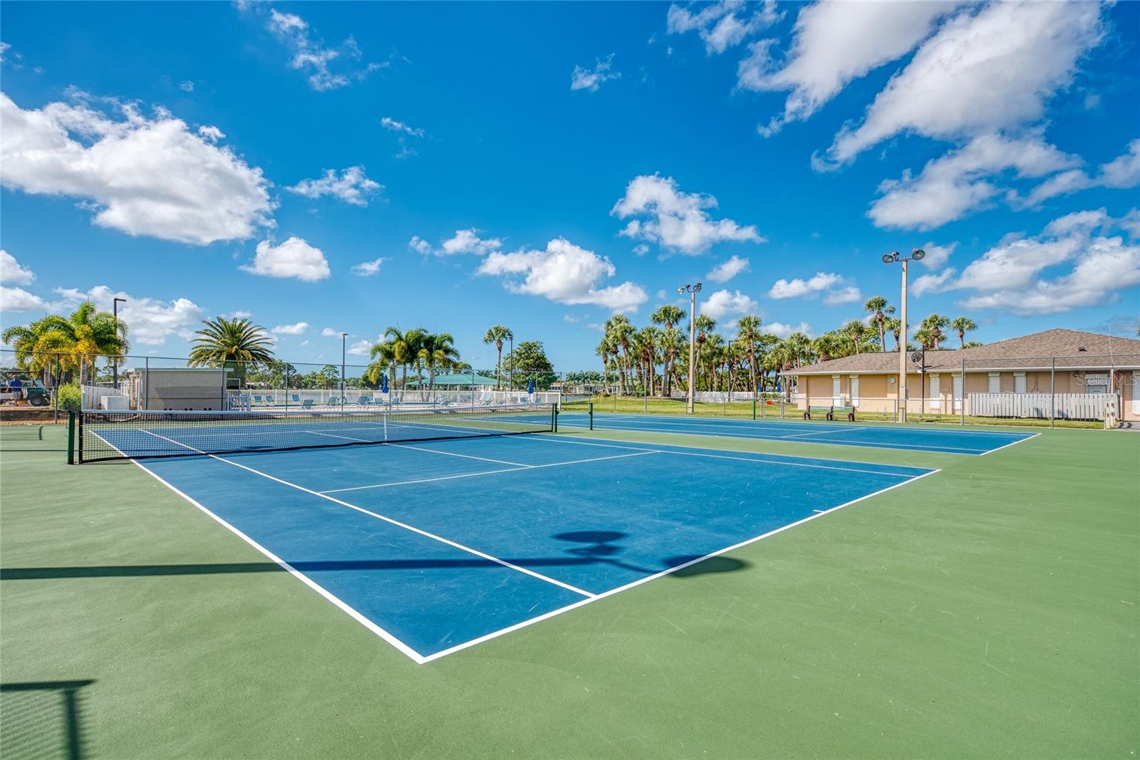 Image 43 of 80 For 2100 Kings Highway 761