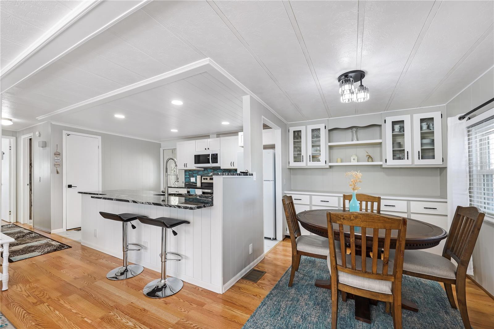 Image 6 of 80 For 2100 Kings Highway 761