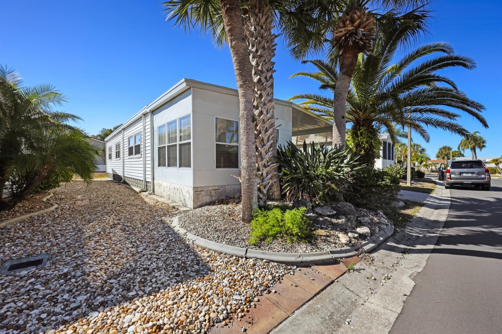 Image 9 of 80 For 2100 Kings Highway 761