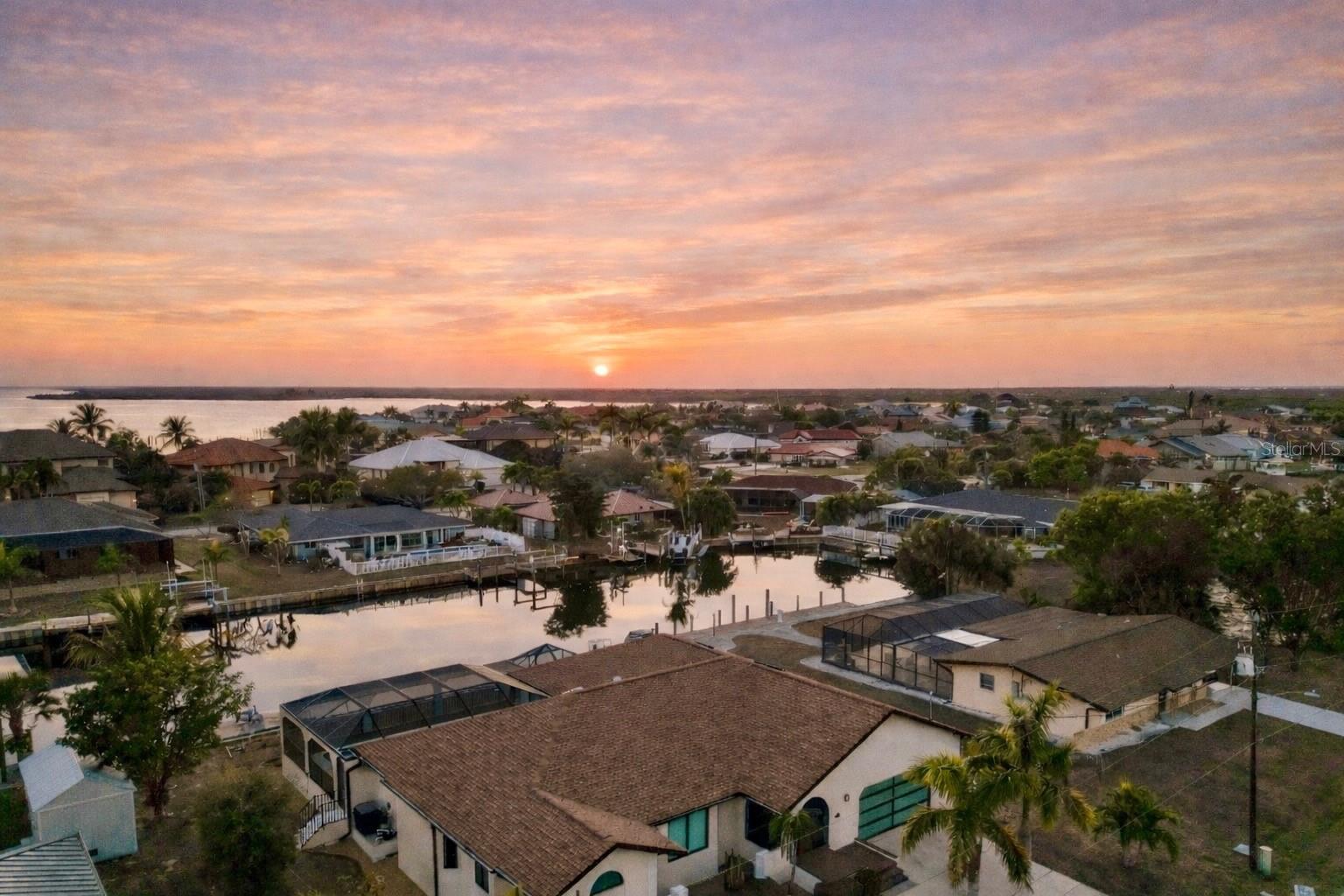 Listing photo id 51 for 105 Sinclair Street Se